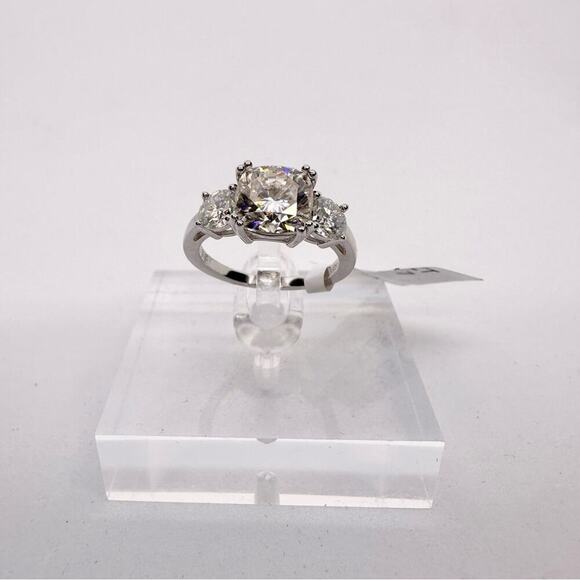 Cushion Cut Moissanite Ring 3 Stone Trilogy Engagement Wedding GRA 18K 925 - Picture 6 of 12